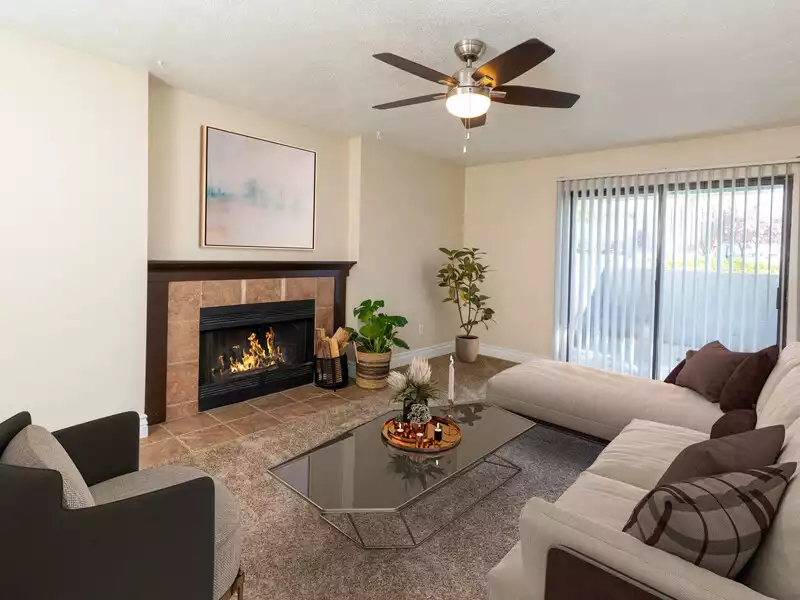 Living Room | Royal Ridge Apartments