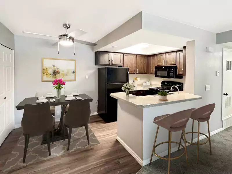 Kitchen and Dining Room | Royal Farms Apartments