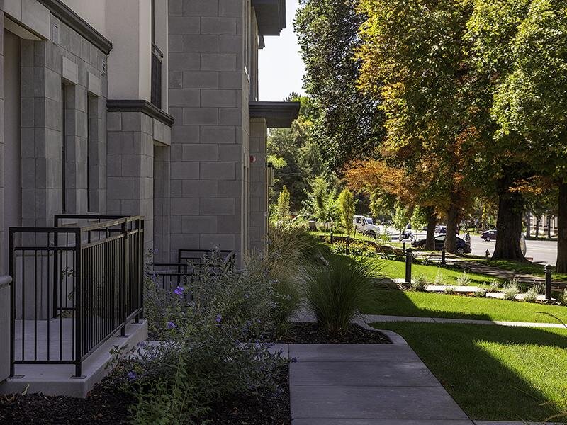 Apartments Near The University of Utah | Haxton Apartments