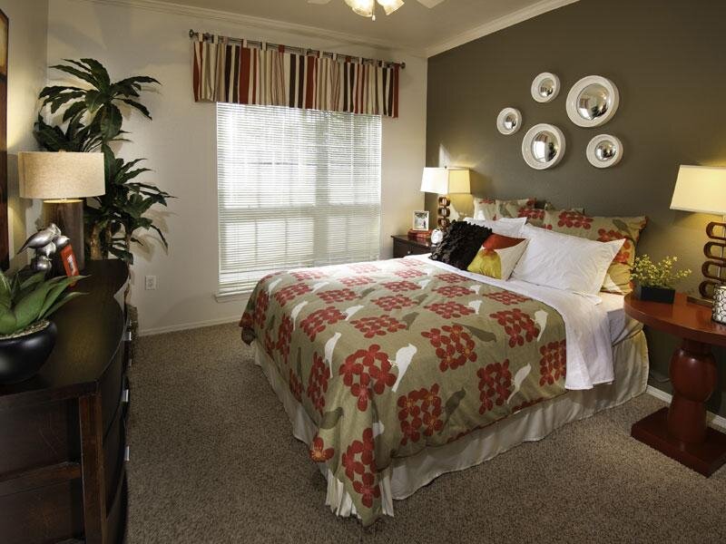1 and 2 Bedroom Rentals