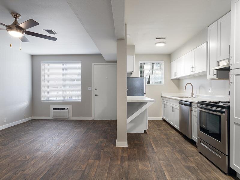 Living Room & Kitchen | Commons On 2nd