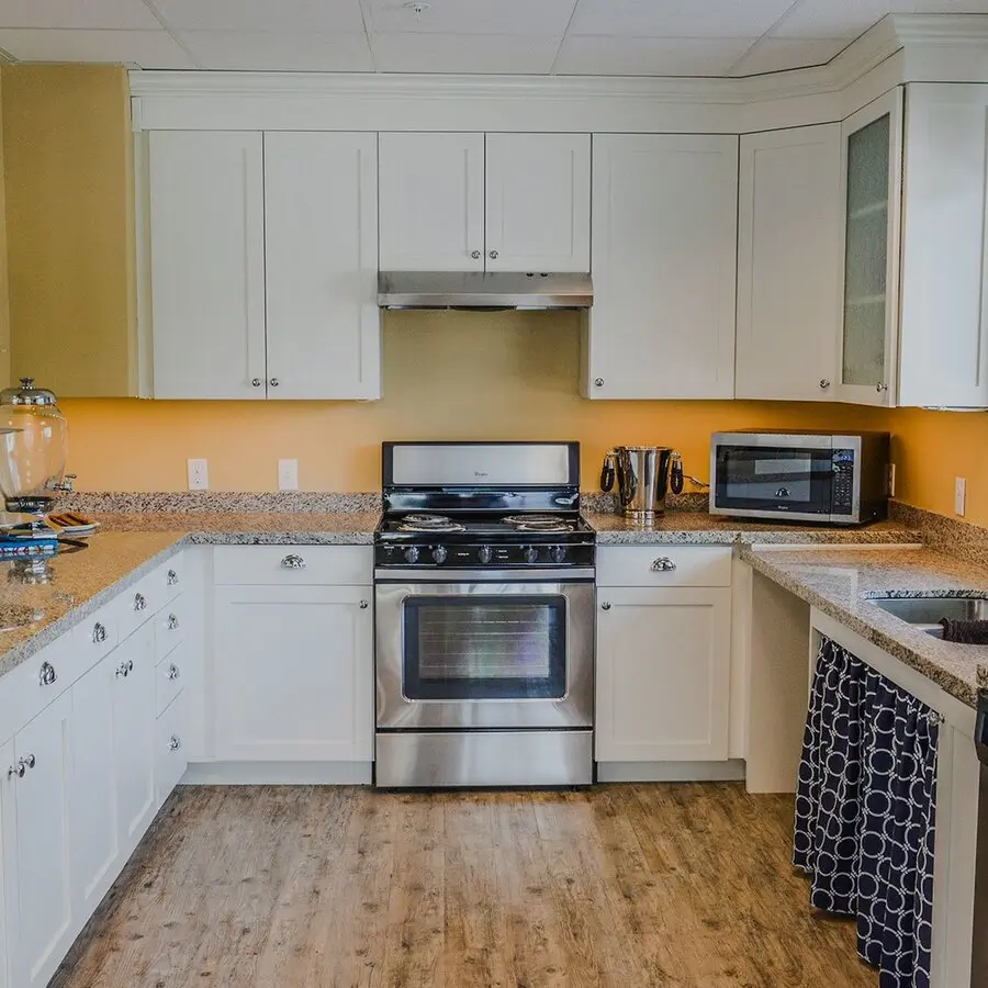 Senior Living in Murray, Utah Center Court