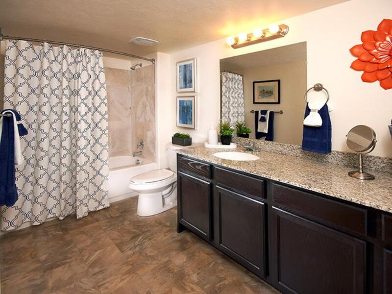 Center Court Senior Living Apartments in Murray