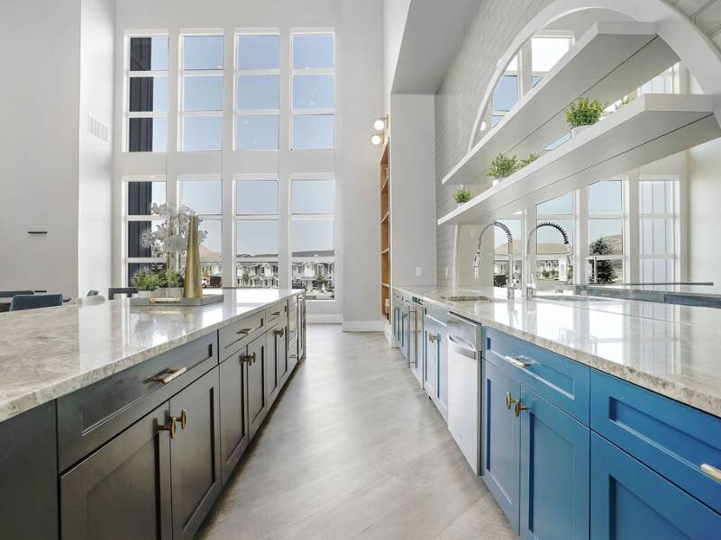 COMMUNITY KITCHEN | Valley View Apartments