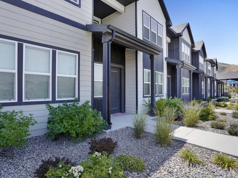 FRONT DOOR l Valley View Apartments