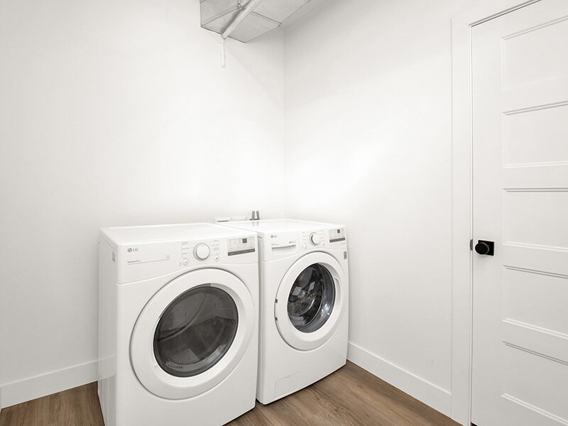 Washer & Dryer | Emeril Townhomes in Salt Lake City