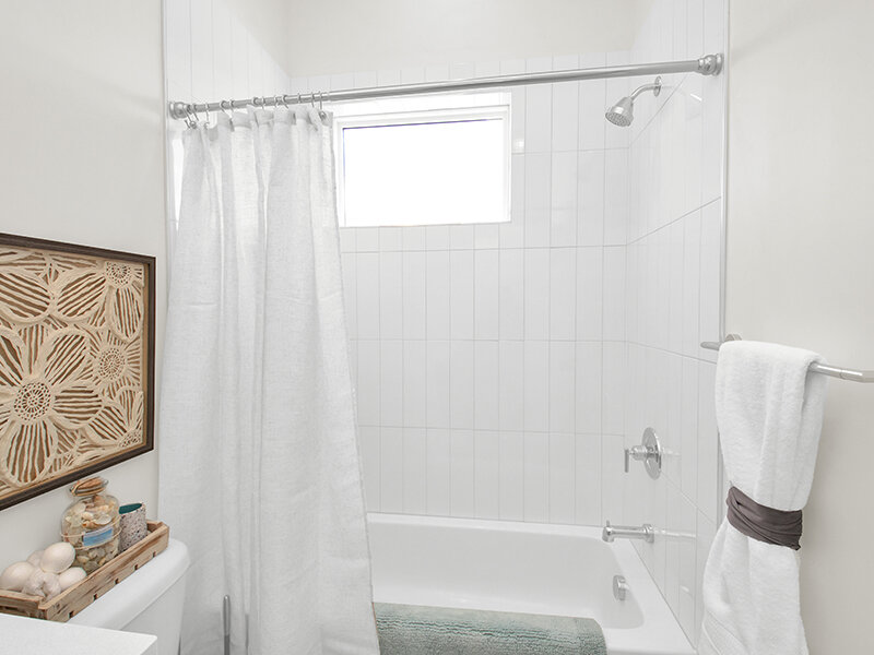 Bathtub | Emeril Townhomes