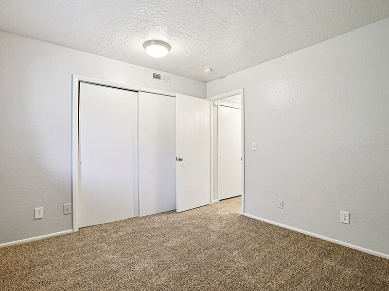 1x1 Renovated Bedroom | Fox Creek Apartments