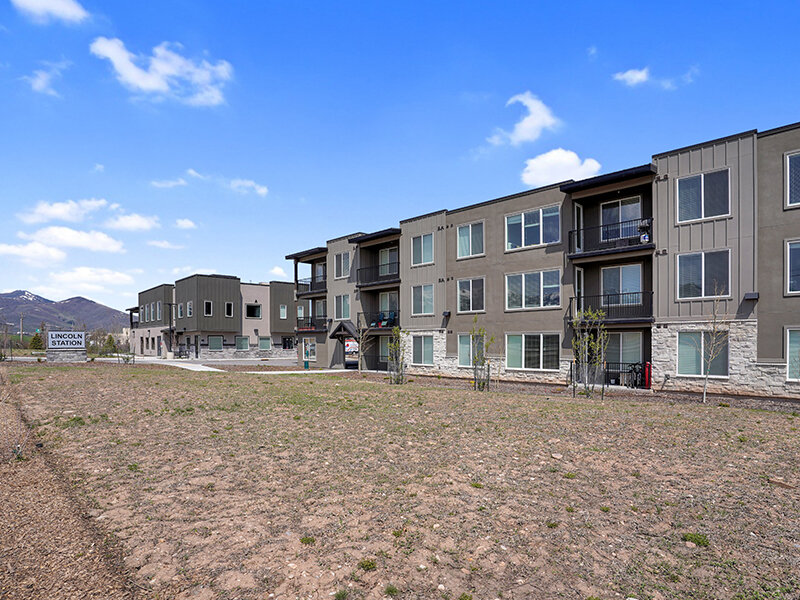 Scenic Apartment View | Lincoln Station