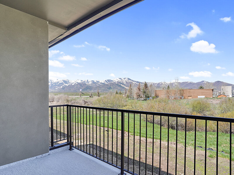 Balcony | Lincoln Station