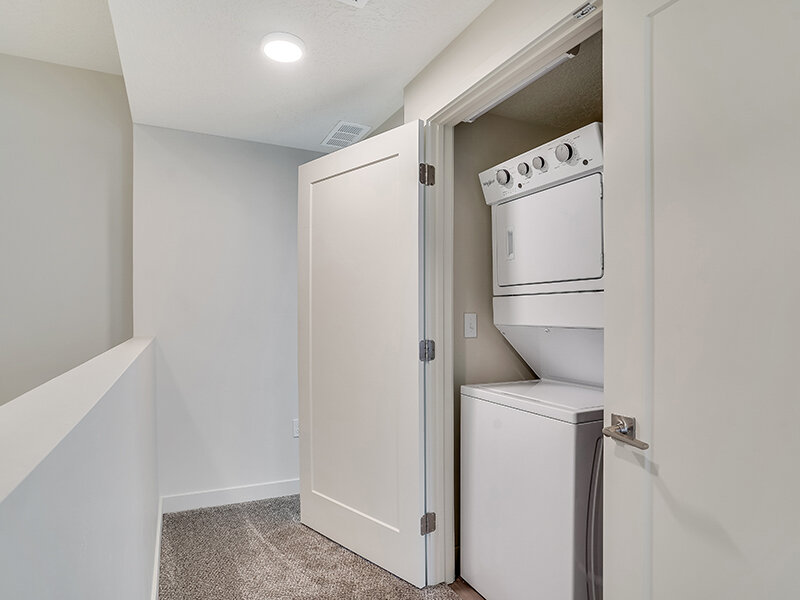 Washer/Dryer | Lincoln Station