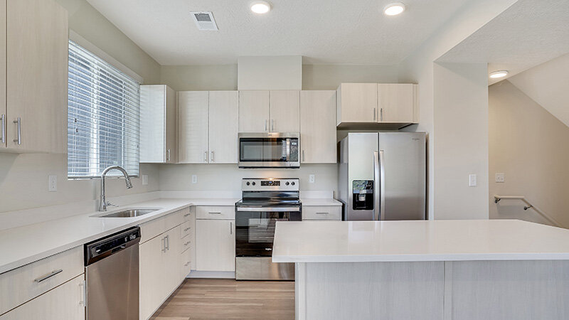 Lincoln Station Apartments