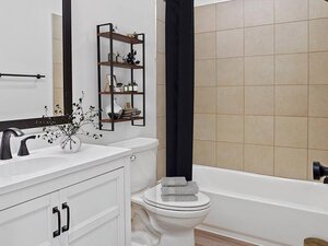 Interior Bathroom | Bigelow