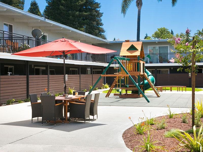 Aloha Apartments in Hayward