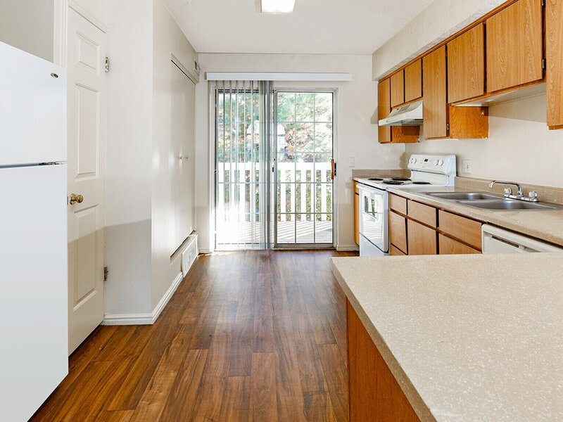 Woods Crossing Apartments