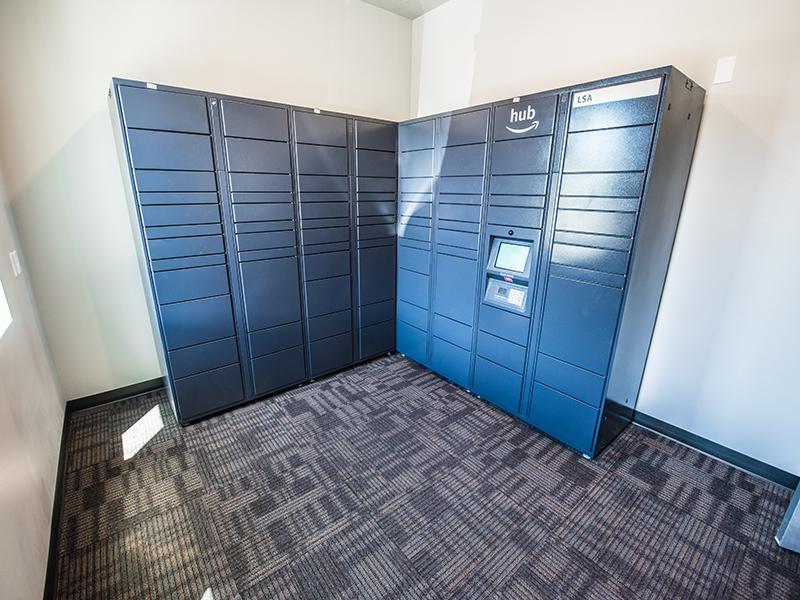 Amazon Lockers | Mill Point Vineyard Apartments For Rent