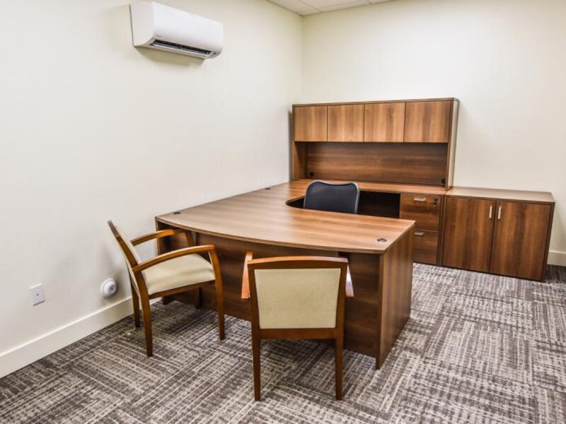 Executive Suites | Grovecrest Center