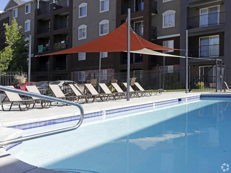 Swimming Pool | Palladio Apartments