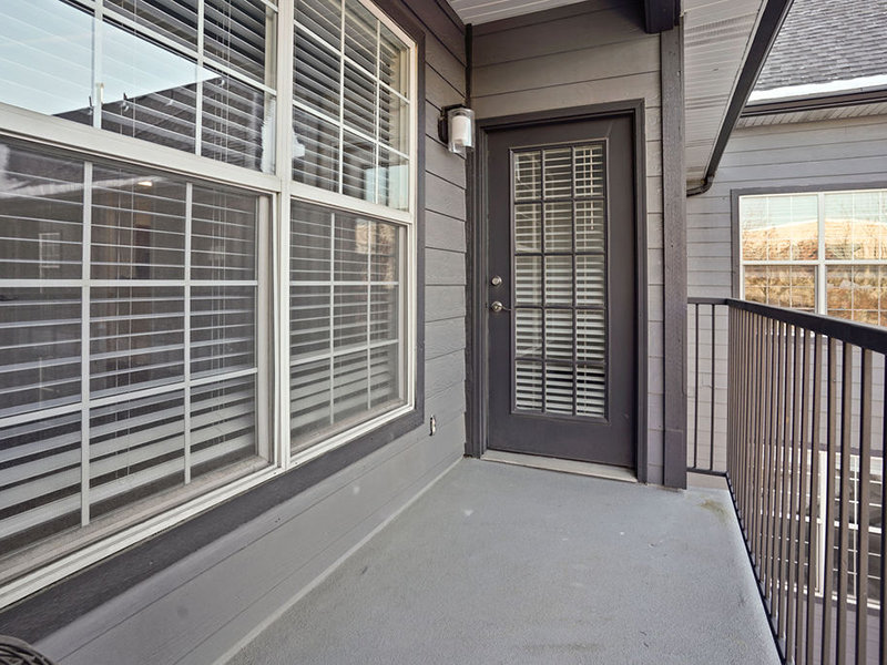 Exterior Patio | Braxton at Trolley Square