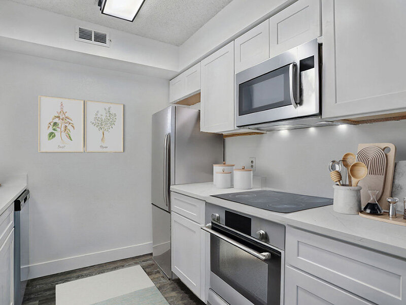 Spacious Interior Kitchen | The Village at Raintree