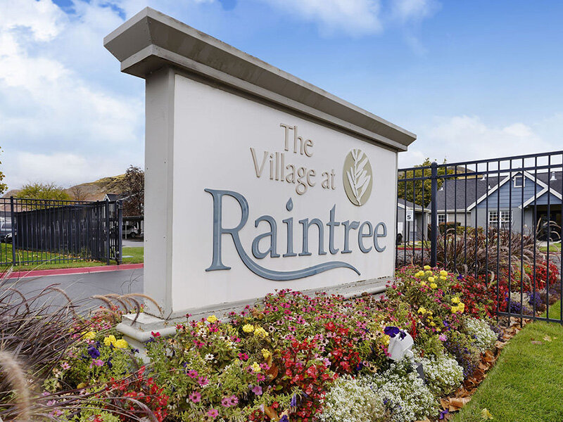 Sign | The Village at Raintree