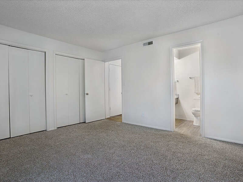 Interior Spacious Area | The Village at Raintree