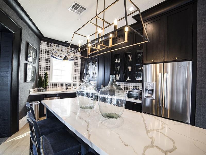 Large Kitchen | Draper Village Apartments in Draper, UT