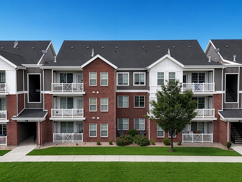 Apartment Complex Views | Draper Village