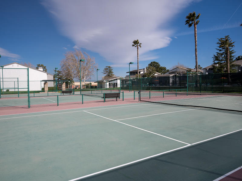 Tennis Courts | Chaparral Apartments