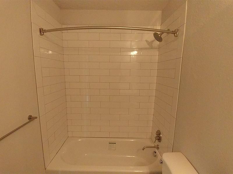 Bathroom Shower | Calaveras South Apartments
