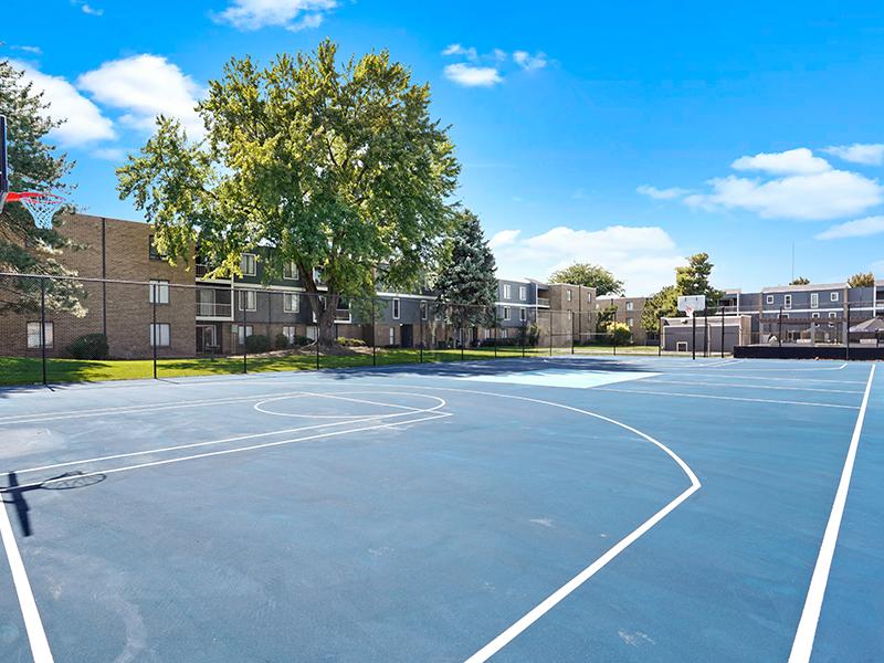 Basketball Court | Mid Central Apartments