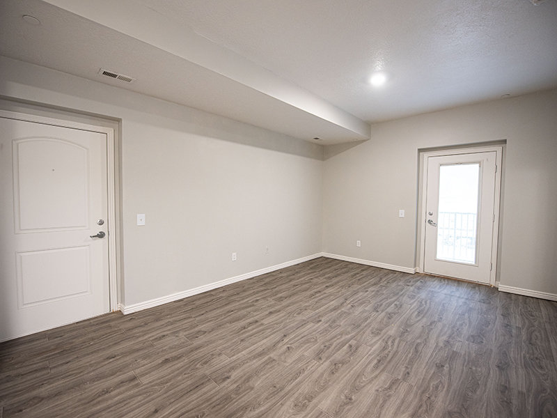 Living Room | Ridgeview Apartments in Salt Lake City