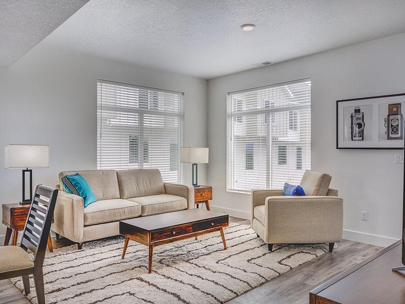 Front Room | Coventry Townhomes