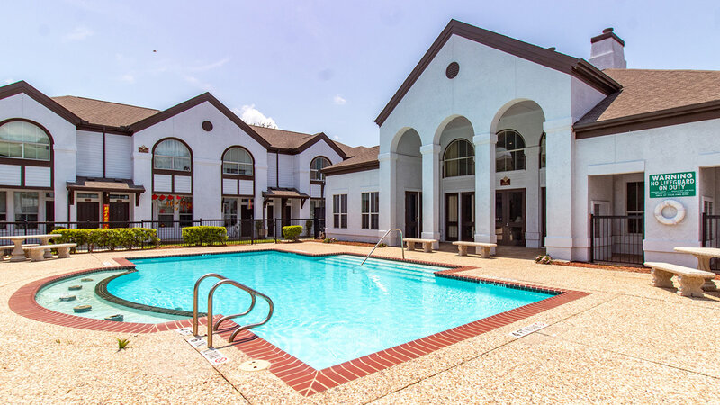 Summit at Benavides Park Apartments