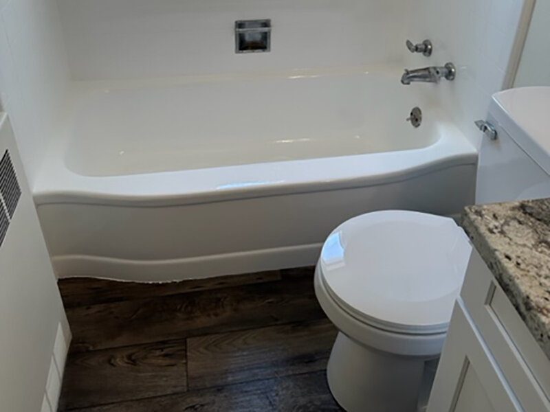 Spacious Interior Bathroom | Ben Albert