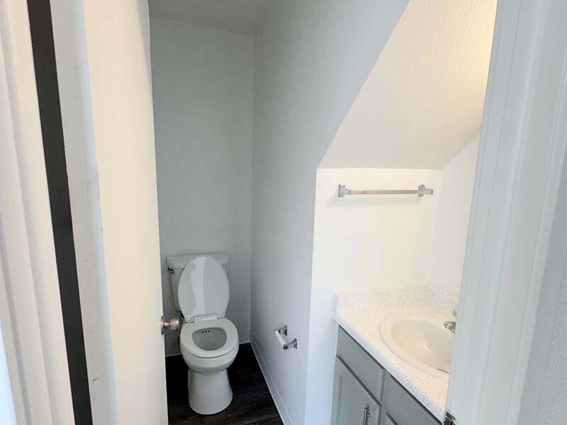 Half Bathroom | Pacific Avenue & Pacific Heights Apartments
