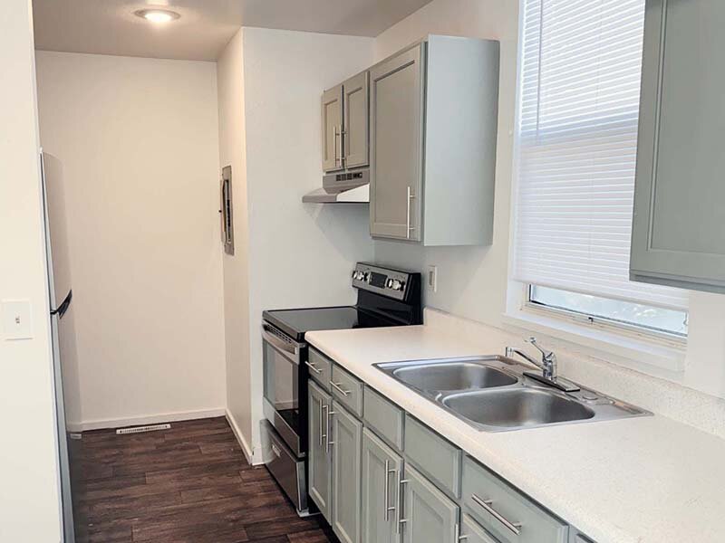 Fully Equipped Kitchen | Pacific Avenue & Pacific Heights Apartments