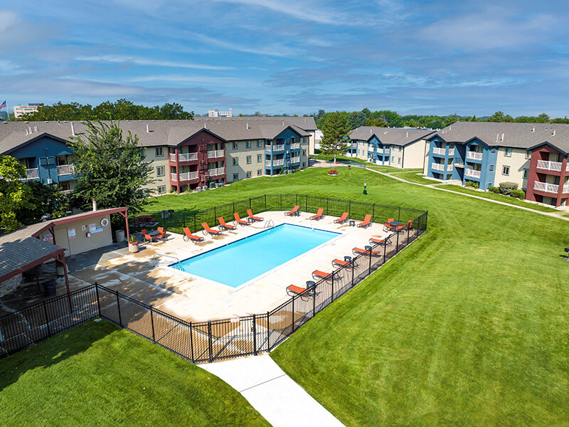Apartments with a Pool | Tuscany Cove