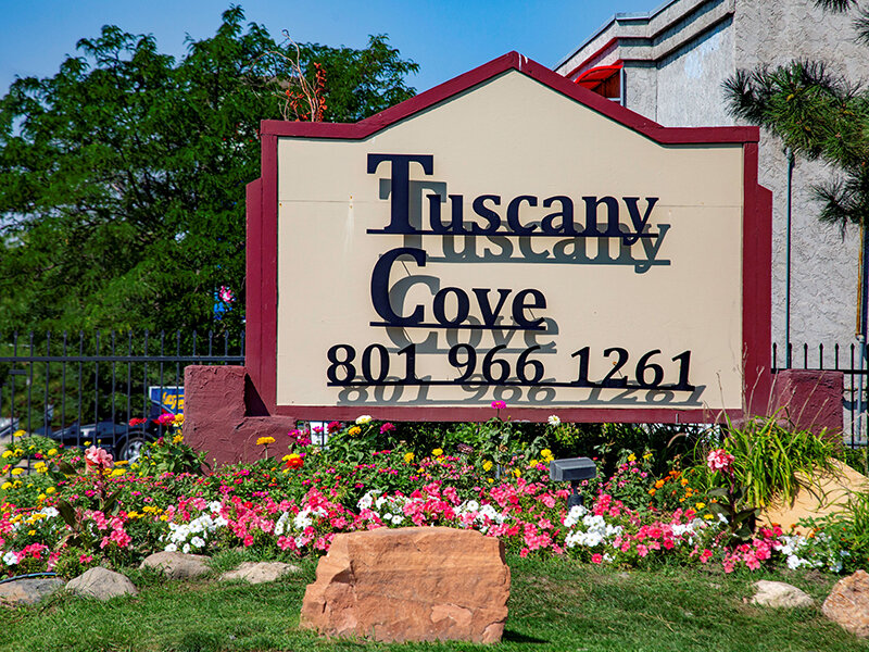 Monument Sign | Tuscany Cove