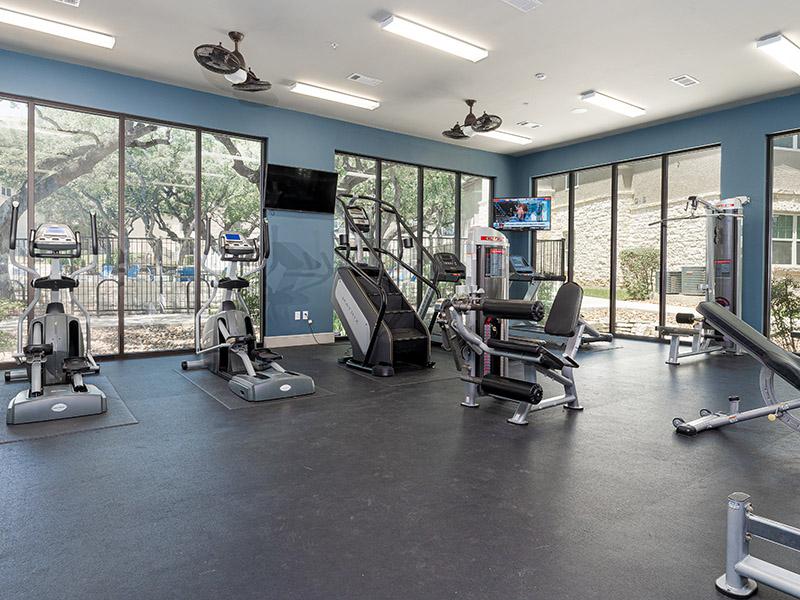 Gym | Cascadia Apartments in San Antonio, TX