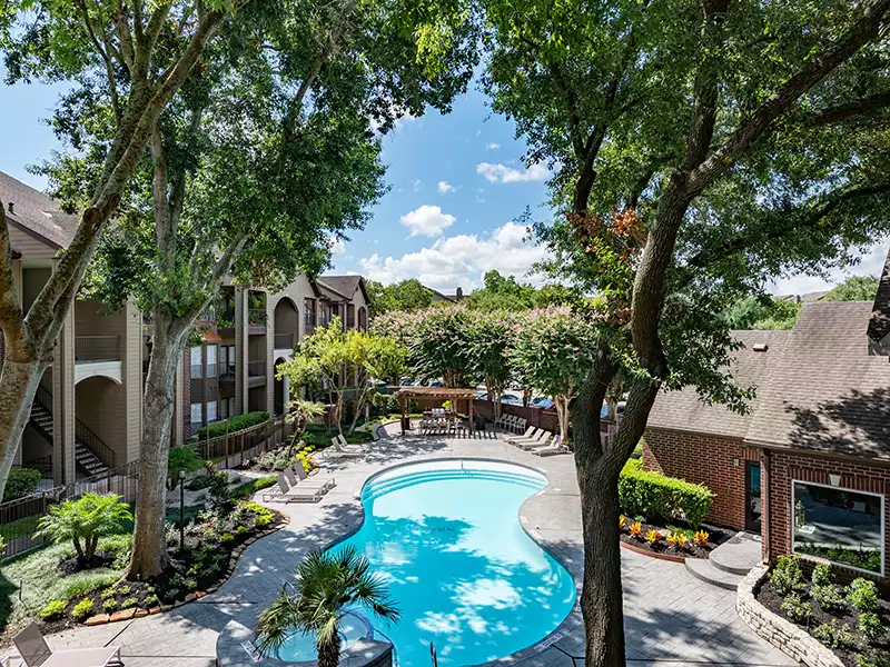 Swimming Pool | Meyer Forest Apartments in Houston