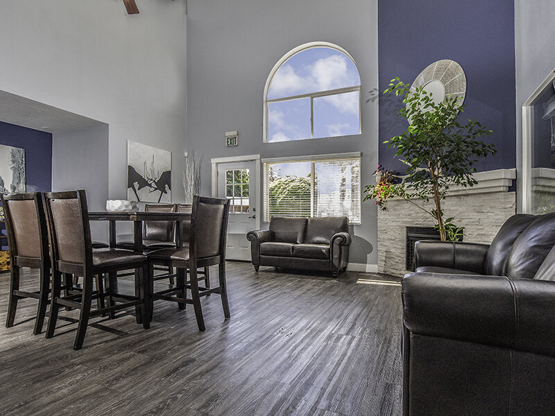 Lobby | Mountain Shadows Apartments