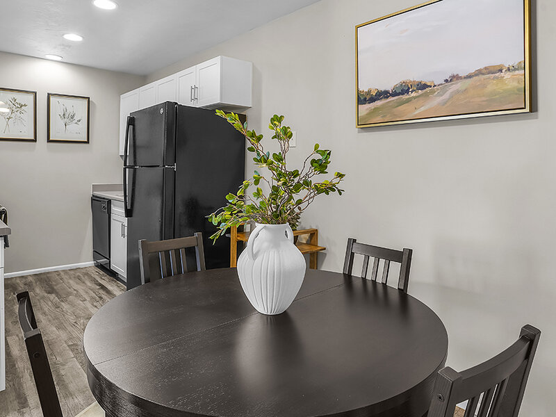 Mountain Shadows Apartments