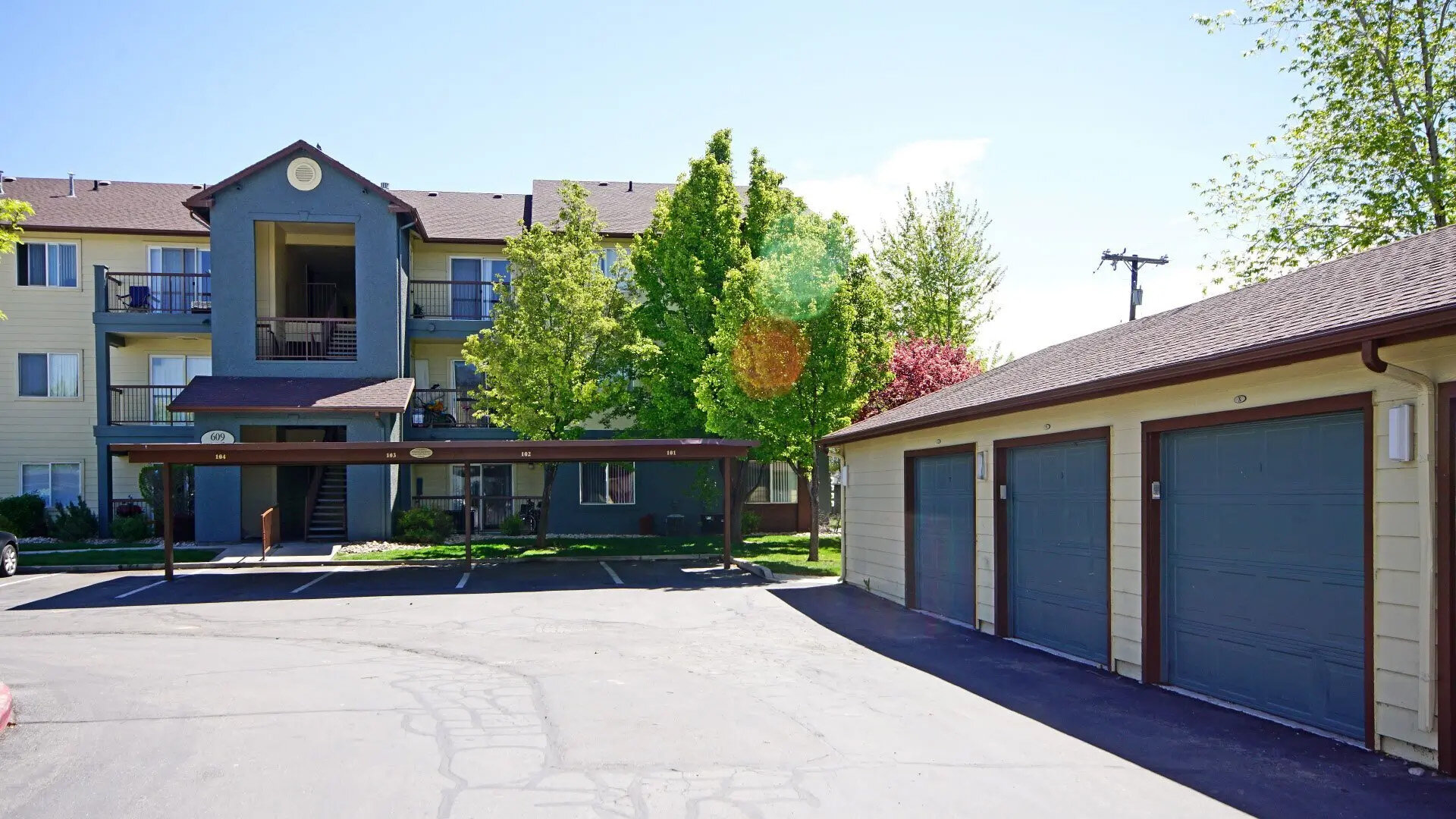 Mountain Shadows Apartments Amenities