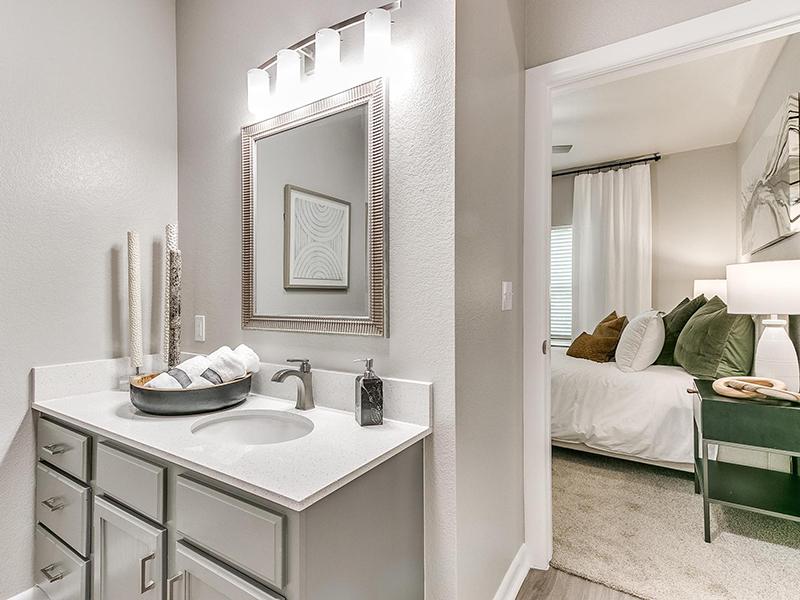 Master Bathroom | The Heights at Battle Creek Apartments