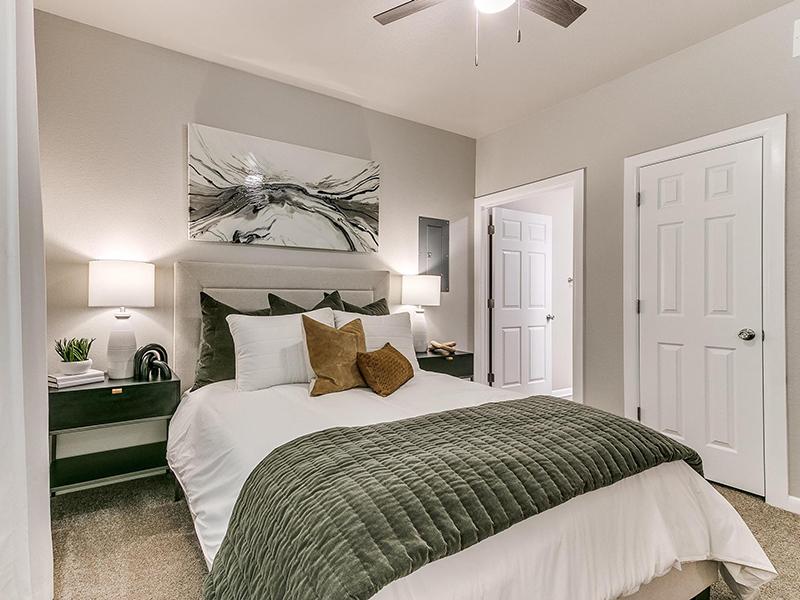 Bedroom | The Heights at Battle Creek Apartments