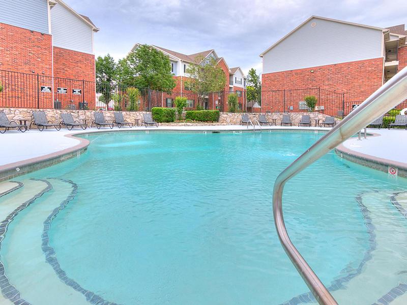 Swimming Pool | The Heights at Battle Creek Apartments