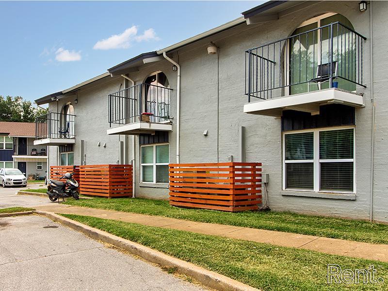 Apartments with Balconies | Norman Creek Apartments in Norman, OK