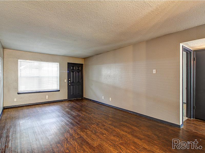 Living Area | Norman Creek Apartments in Norman, OK