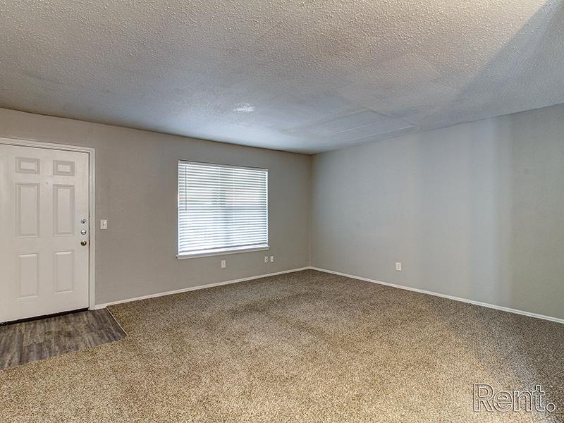 Living Space | Norman Creek Apartments in Norman, OK